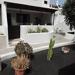 Blue Turtle Apartment, Next To The * Puerto del Carmen (Lanzarote)