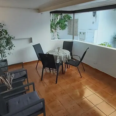 Apartment Blue Turtle Apartment, Next To The Puerto del Carmen (Lanzarote)