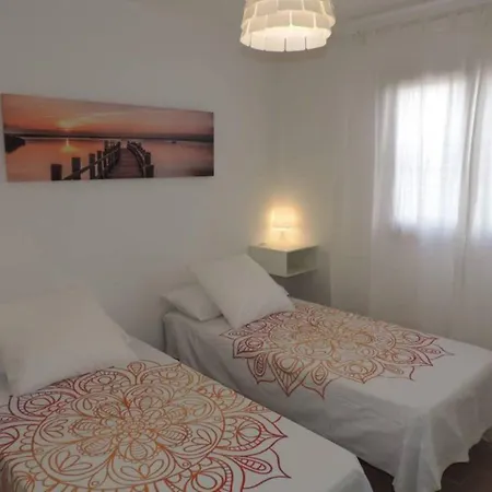 Appartement Blue Turtle Apartment, Next To The *