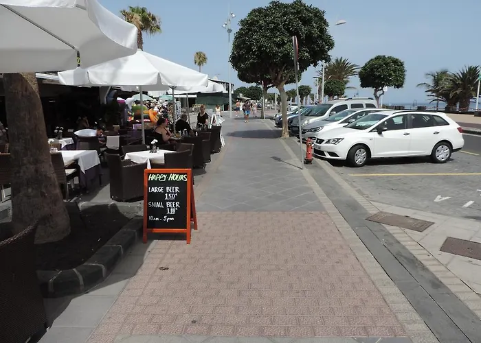 Blue Turtle Apartment, Next To The * Puerto del Carmen